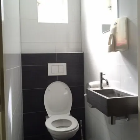 Euphemia Budget Old Canal Zone Ostello Amsterdam