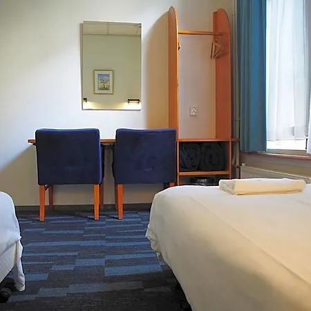 Euphemia Budget Old Canal Zone Hostel *