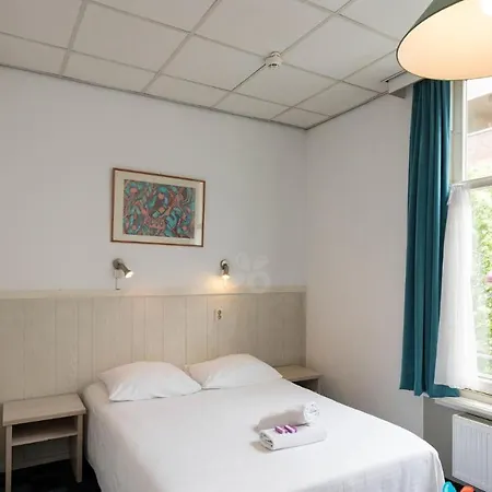Euphemia Budget Old Canal Zone Hostel *