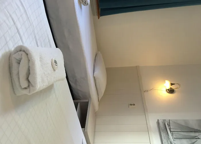 Euphemia Budget Old Canal Zone * Ámsterdam