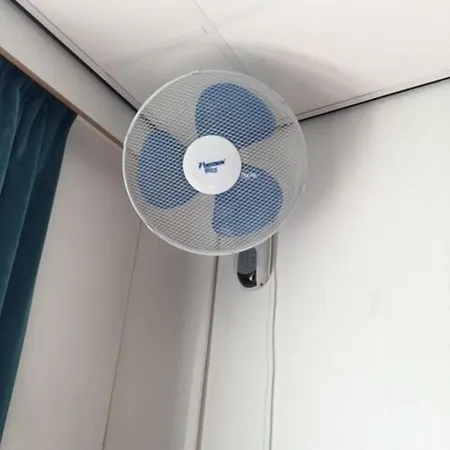 Euphemia Budget Old Canal Zone Hostel Amsterdam